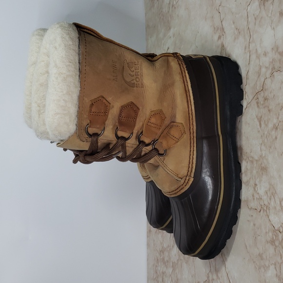 Sorel Tan and Brown Winter Lace Up Boots Womens Size 8 - Picture 5 of 8